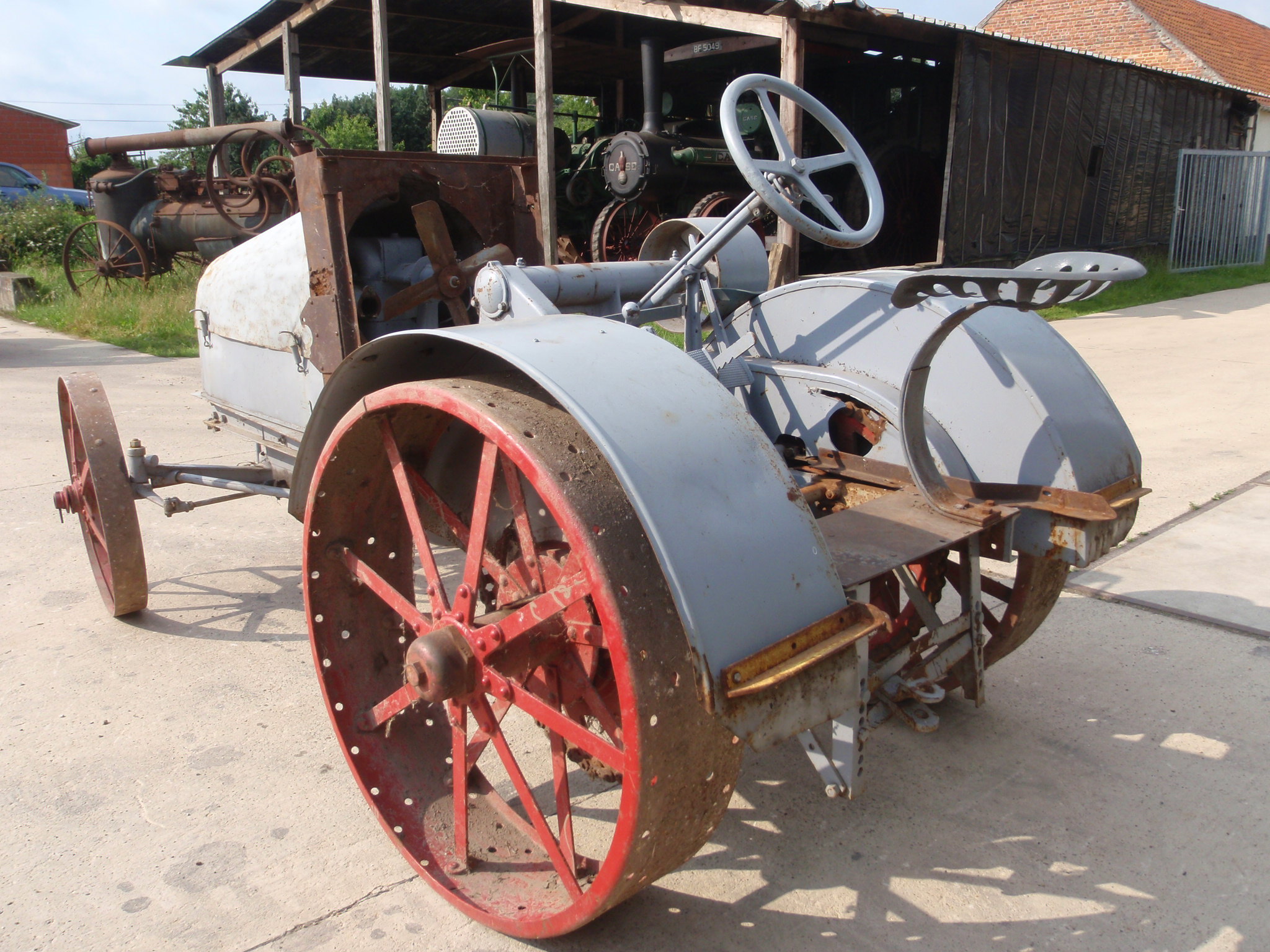 1920 Junior 8-16