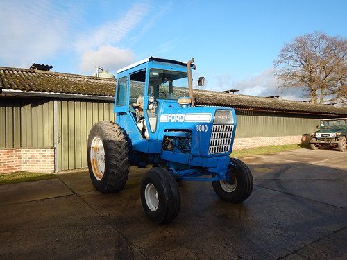 Ford 8600 Tractor トラクター ビンテージ TractorData.com Ford 8600 tractor photos information