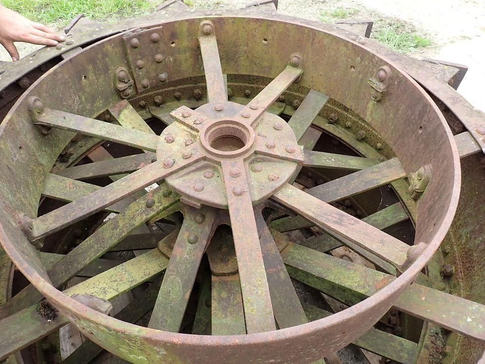 Miniaturbild: Several sets of steel wheels