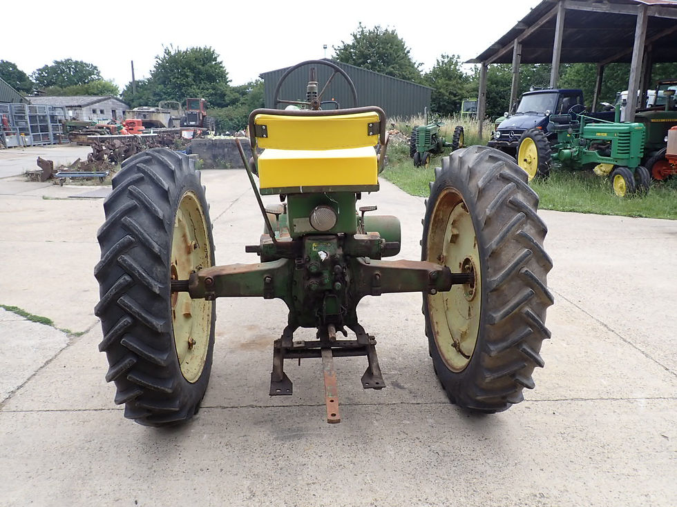 Miniature : John Deere B  Styled, electric start, 1950