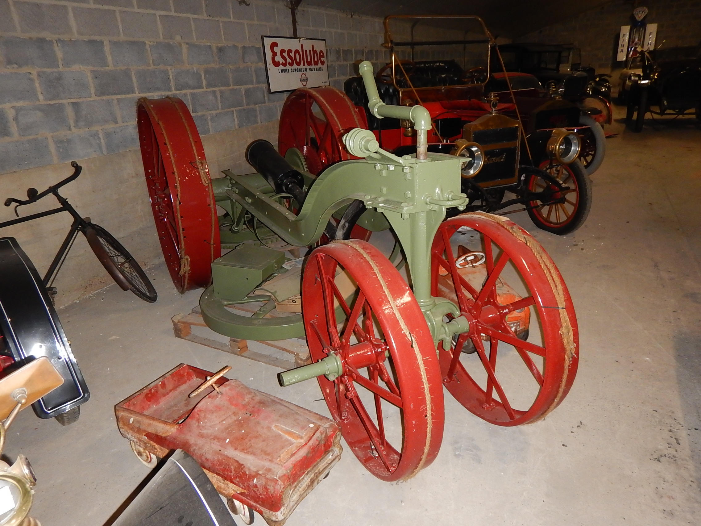 1916 IH Mogul 8-16