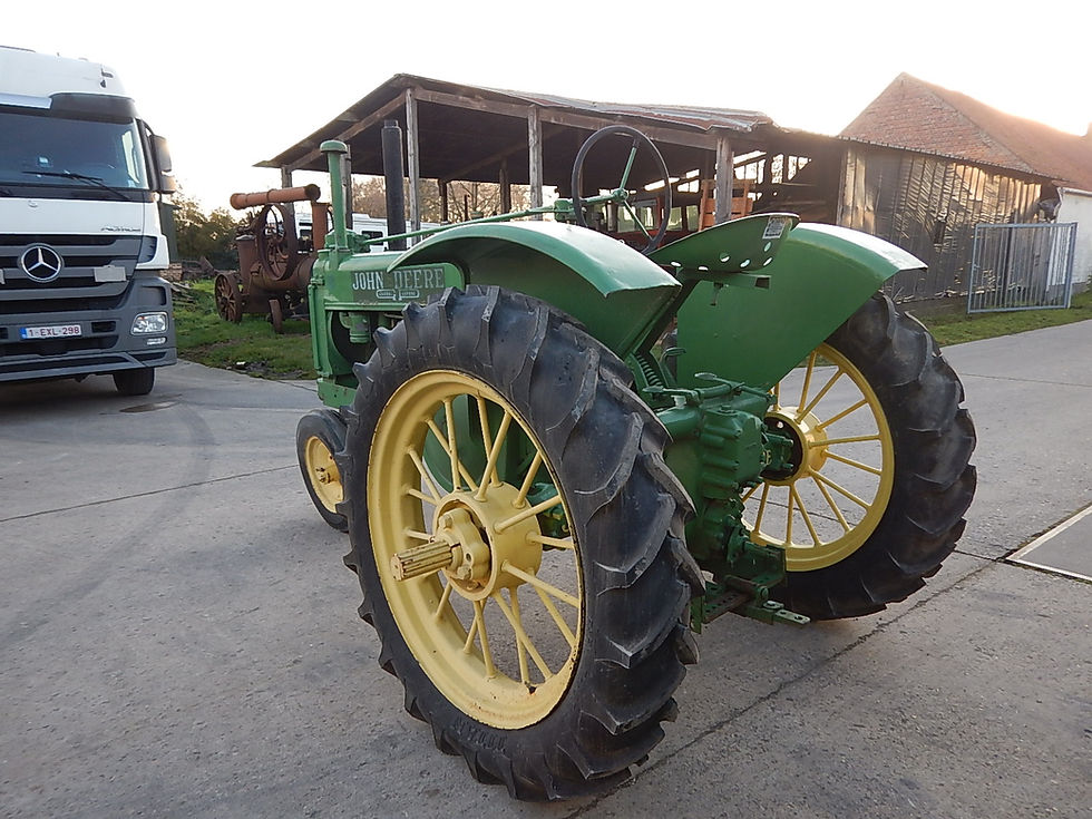 Miniature : John Deere A  Unstyled,  round spokes, 1938