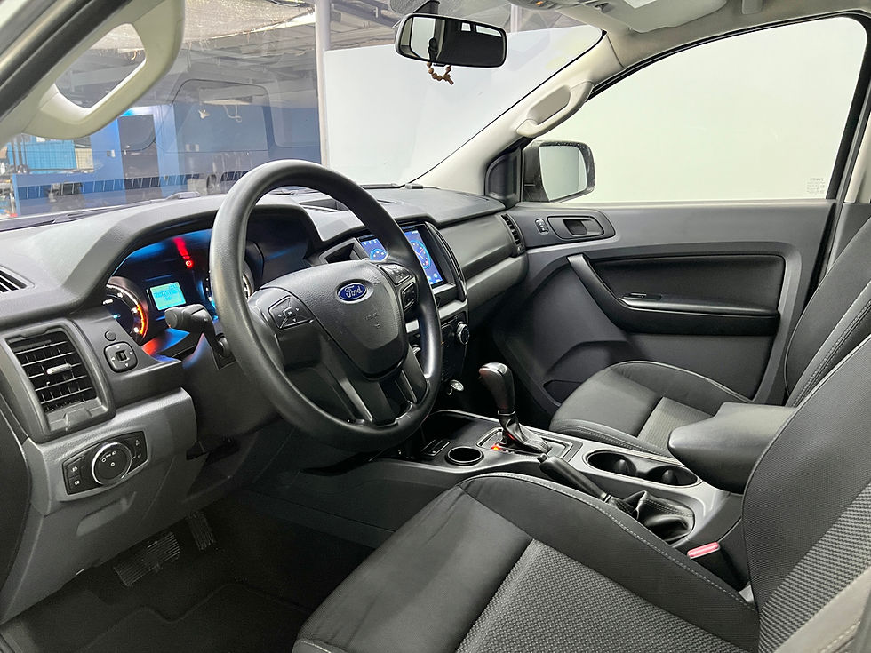 Thumbnail: 2016 FORD EVEREST 2.2L AMBIENTE A/T DIESEL 4X2 • DIESEL • AUTOMATIC! LOW MILEAGE