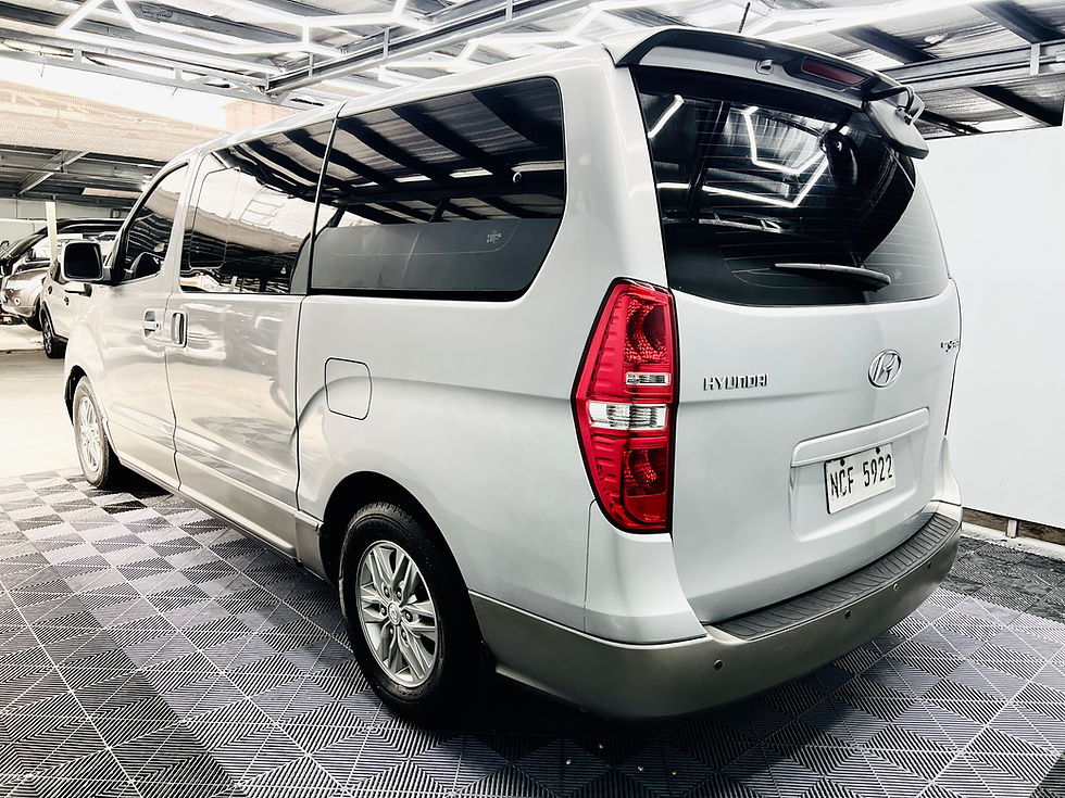 Thumbnail: 2016 HYUNDAI GRAND STAREX 2.5L GOLD VGT CRDI GLS A/T 2-TONE • PANG NEGOSYO & PAN