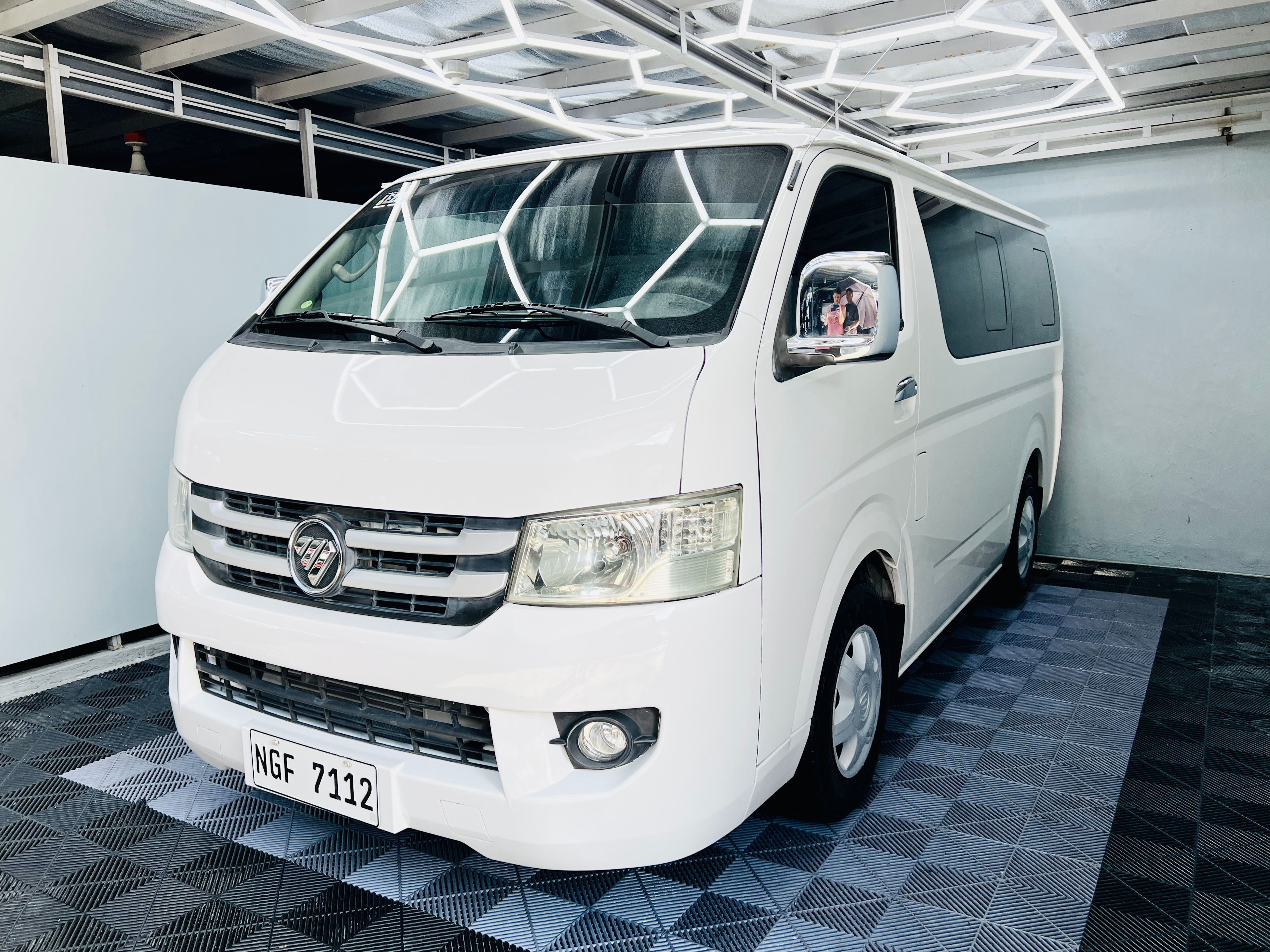 2019 FOTON TRANSVAN • 2.8 TURBO DIESEL MANUAL • 15 SEATER 10,000 KMS ONLY • ORIG