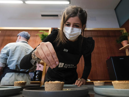 A santiaguesa Francesca de Nigris obtén o premio do certame de cocina do programa Xuventude Crea