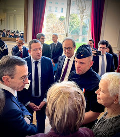 cérémonie de remise de décorations aux agents intervenus lors de l’attaque de Mulhouse