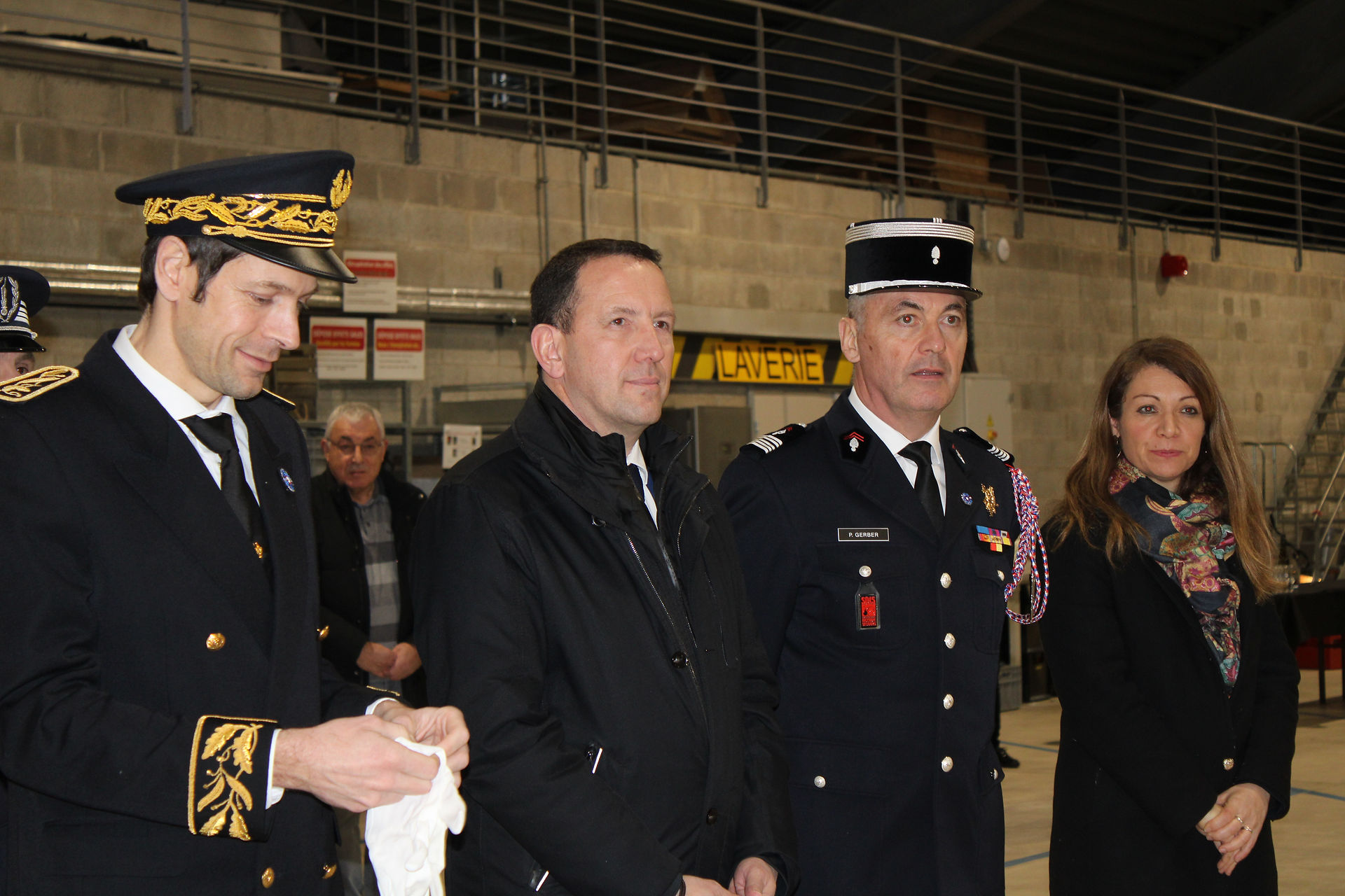 Cérémonie de vœux et remise de décorations au centre de secours de Saint-Louis