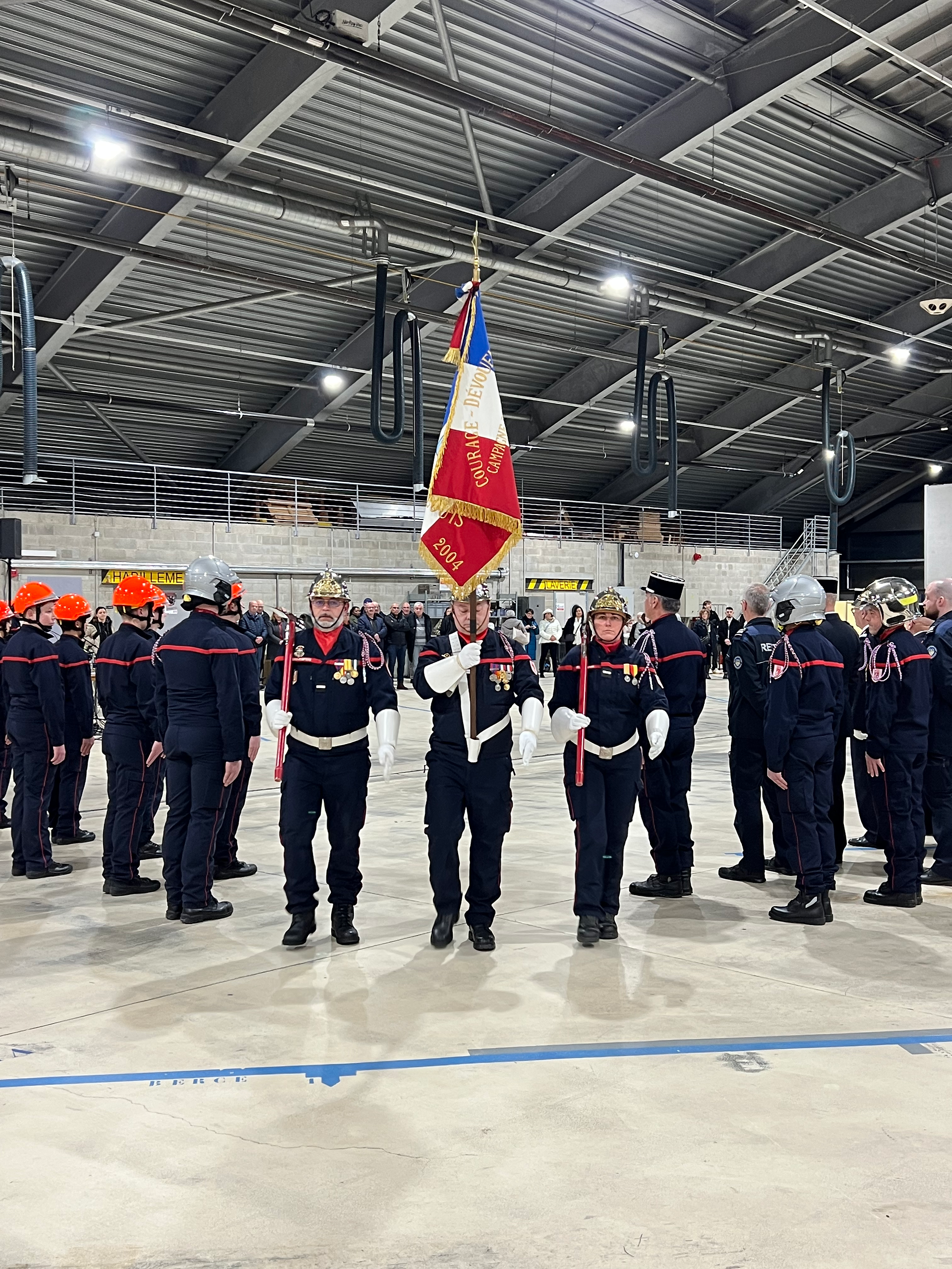Cérémonie de vœux et remise de décorations au centre de secours de Saint-Louis
