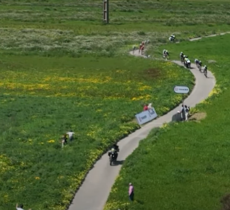 Clássica de Viana - Hay pavé al sur de Roubaix. 