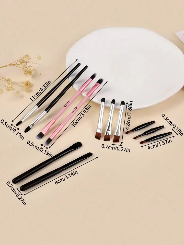 Thumbnail: 12pcs Makeup Brush Set