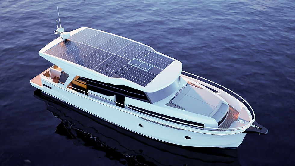 Greenline 42 con i pannelli solari sul tetto: energia per i servizi di bordo senza generatore