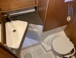 BAVARIA CRUISER 34_0074 (1)
