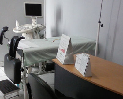 equipos-centro-ginecologico-mujer-doctor-giancarlo-varela-ginecologia-lima-peru.jpg