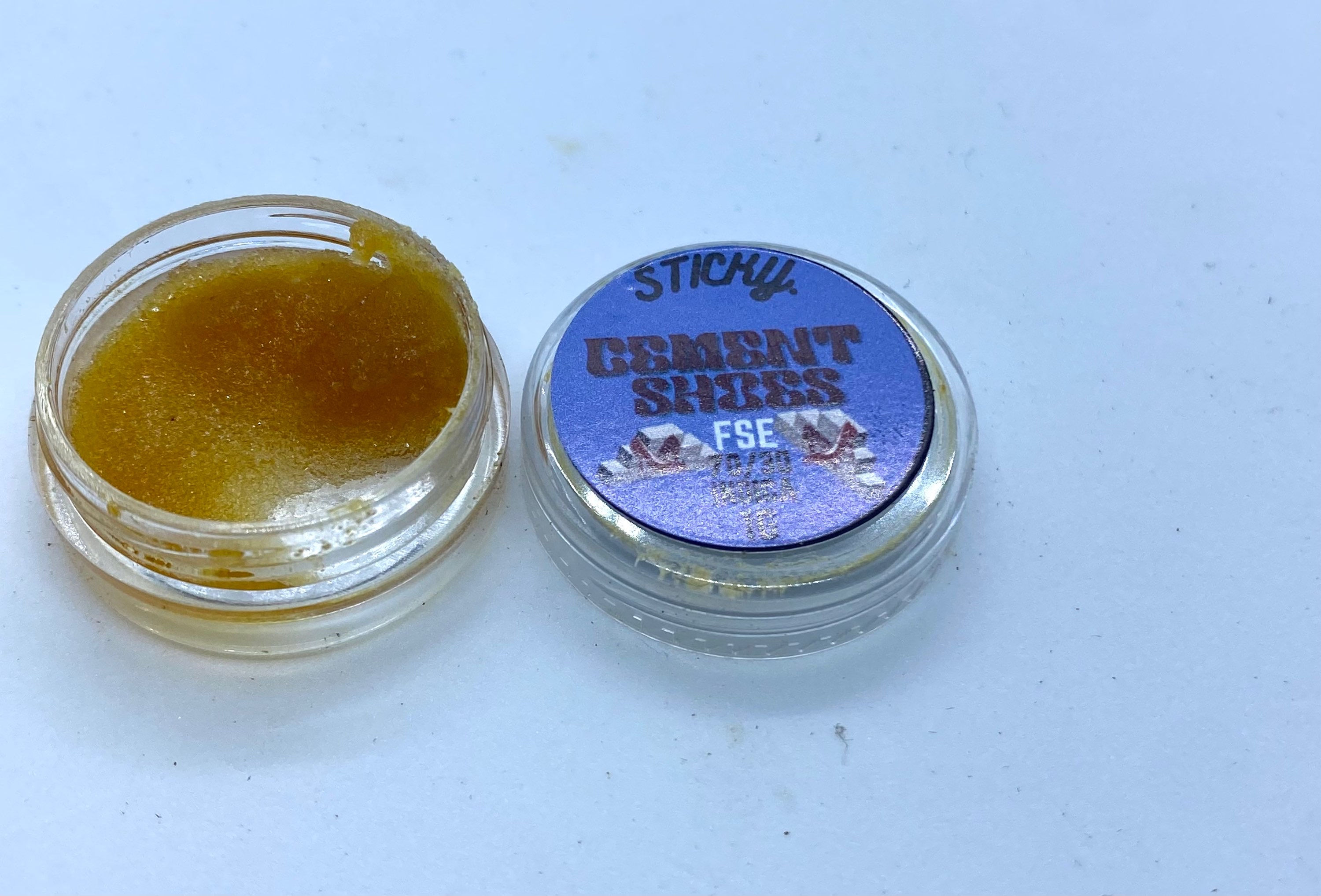 CEMENT SHOES 1G LIVE RESIN (INDICA)