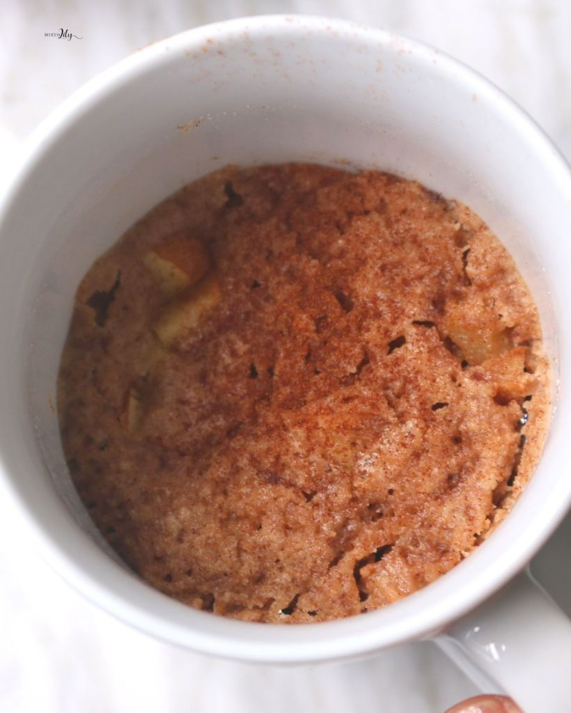 Mug cake fit de manzana y canela