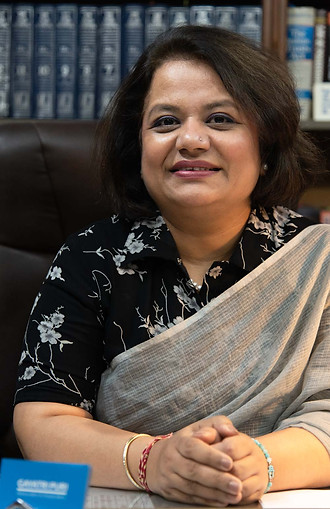 advocate-gayatri-puri.jpg