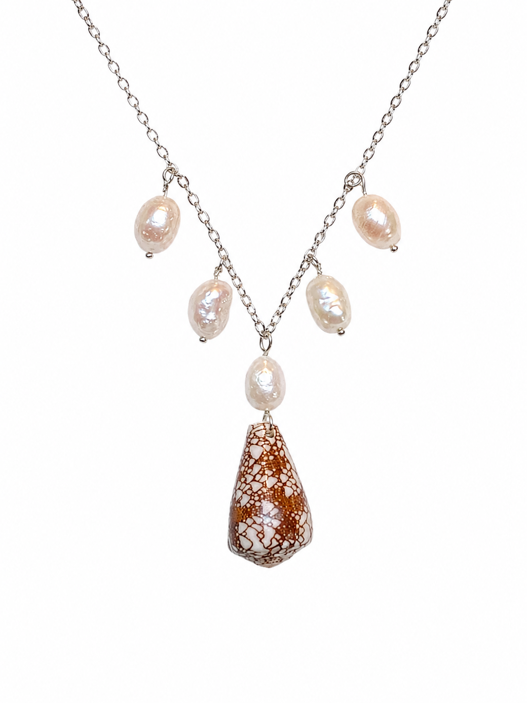 Textile Cone 5 Pearl Necklace