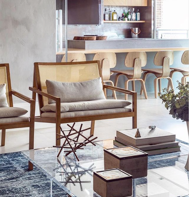 Miniatura: Wooden armchair for hotel