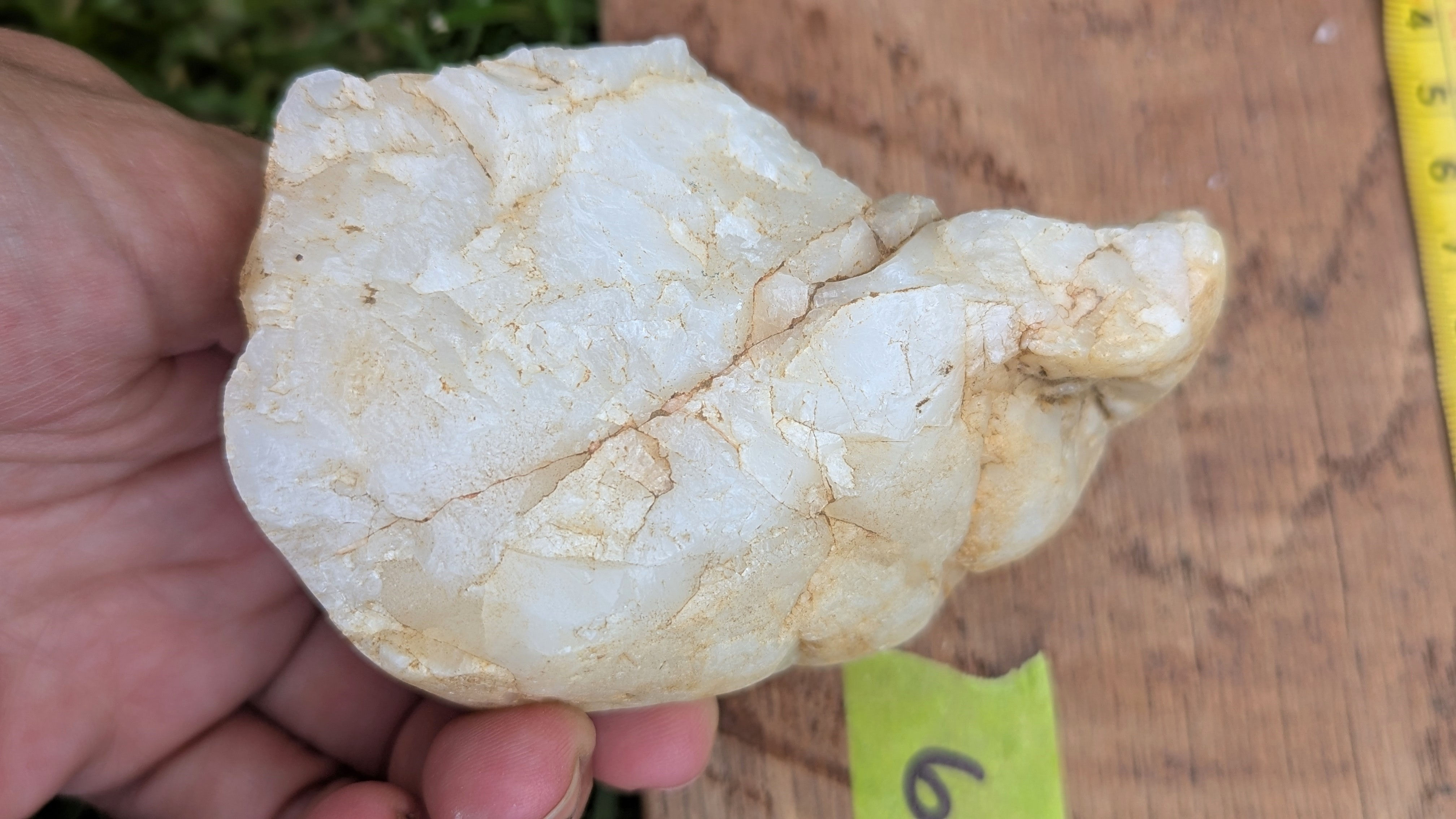 Milky Quartz Rough -405g