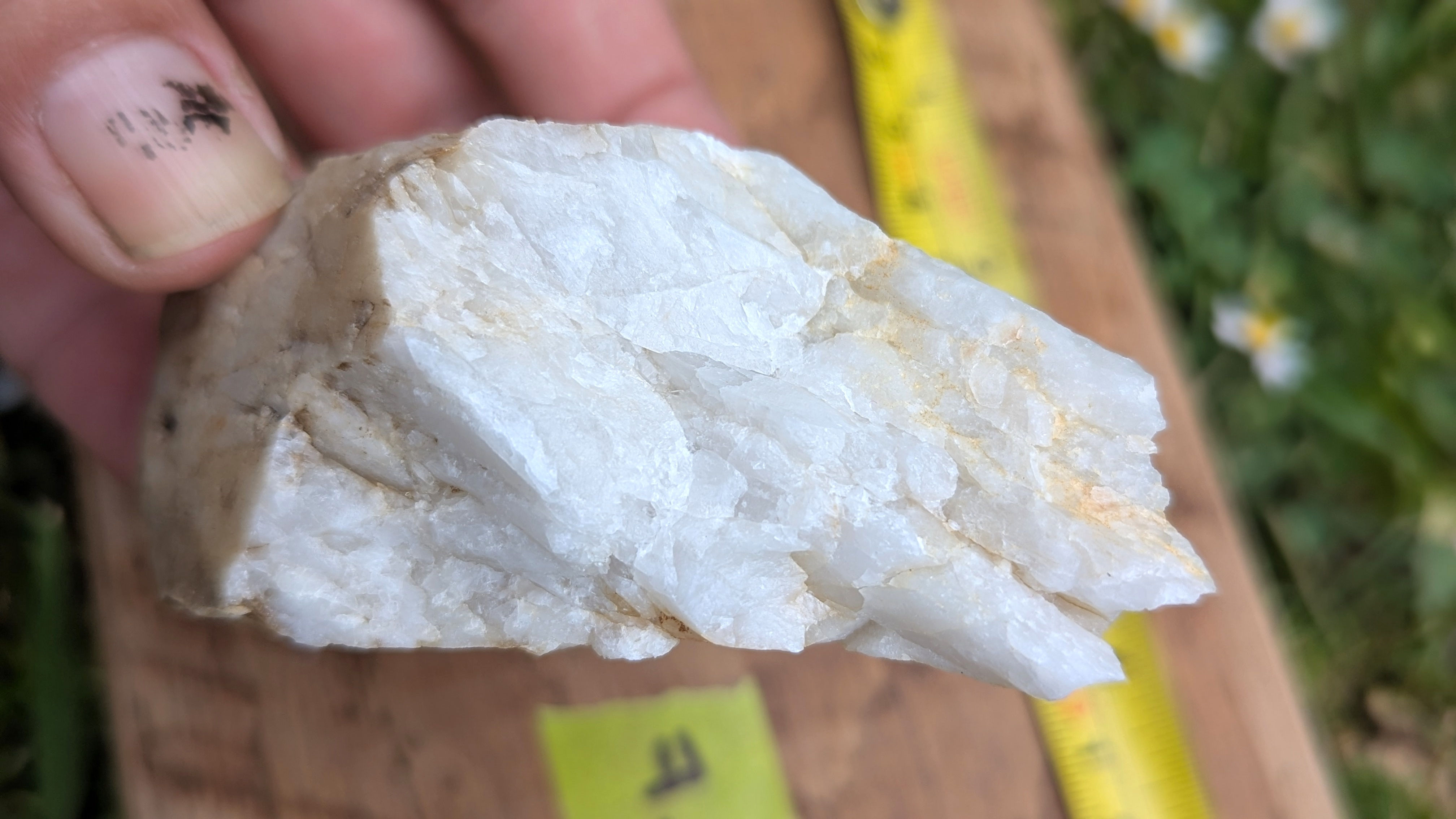 Milky Quartz Rough -152g