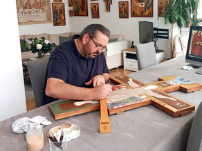 Samuel González, el artista que deja el marketing para crear en 40 días la cruz de la visita del Papa