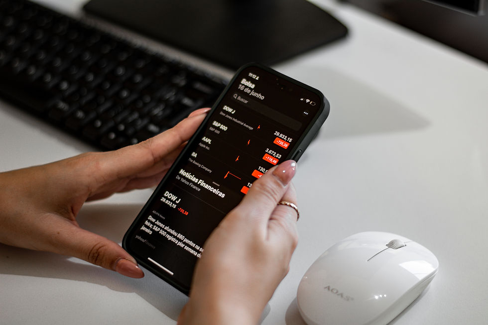 Tela de celular com sistema financeiro