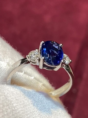 Thumbnail: 18k sapphire and diamond fashion ring