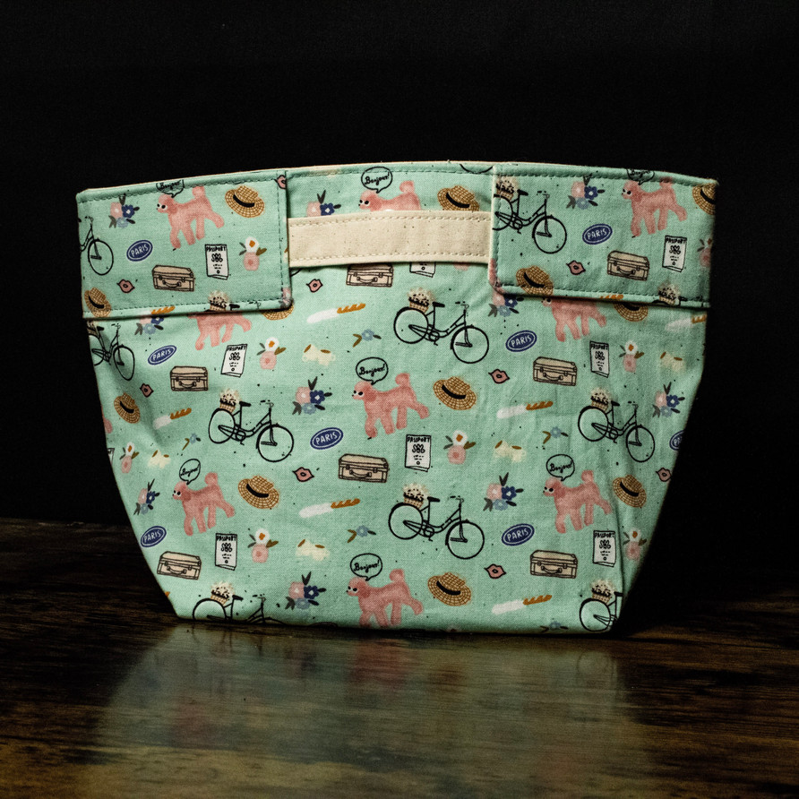 phat girlz fibre oodles of poodles small bucket bag stock photo