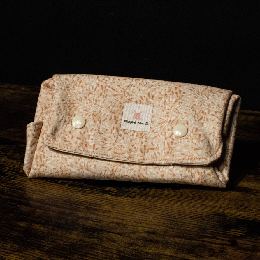 phat girlz fibre I'm just peachy notion nest stock photo front