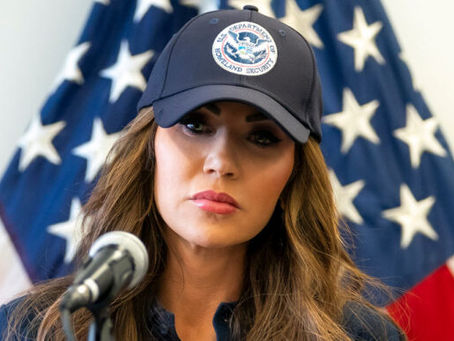 Kristi Noem Deja el DHS para Liderar el 'Escudo de las Américas' contra Cárteles