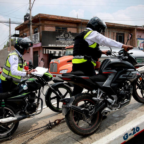 Secretaría de Seguridad de Jalisco Advierte Riesgos y Multas por Servicio de Moto Uber en Apps