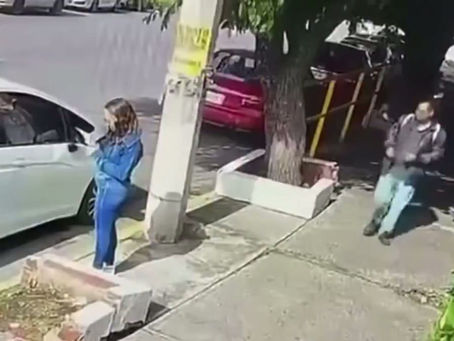 Captan en video robo con violencia a una mujer en la colonia San Eugenio de Guadalajara