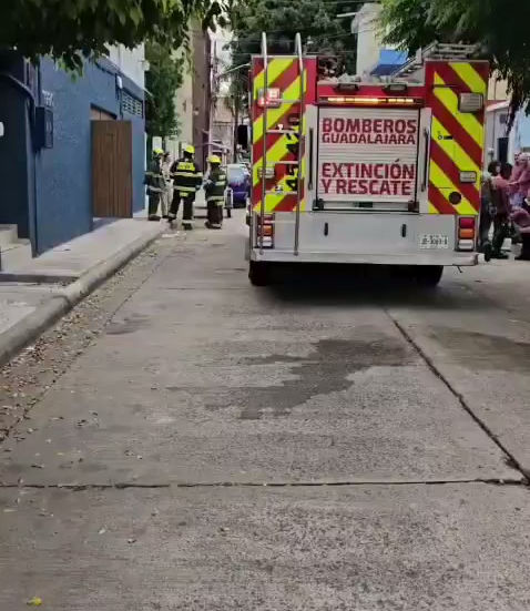 Explosión en fábrica de medallas provoca evacuación en la colonia La Guadalupana Norte de Guadalajara