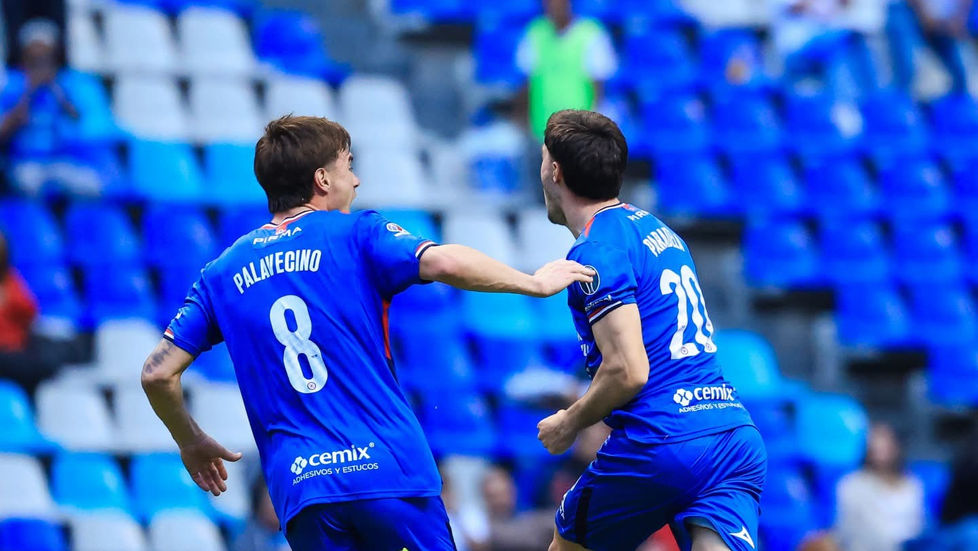 ¡Cruz Azul estrenó casa con triunfo!