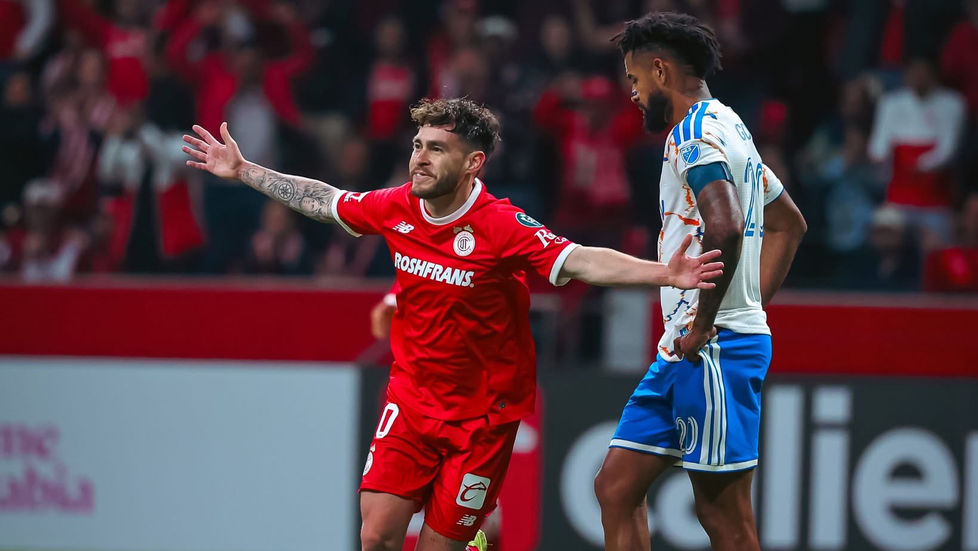 Toluca golea y avanza en la Concachampions