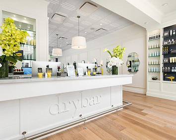 Drybar_Interior.jpg