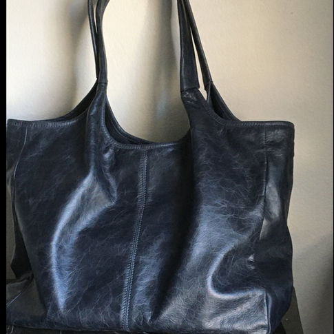 Demetra in midnight blue Tuscania.jpeg