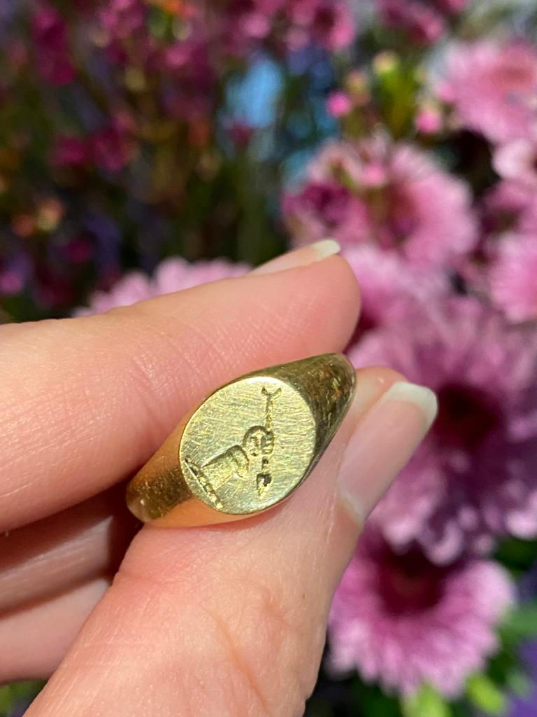 Thumbnail: Cupids Signet Ring