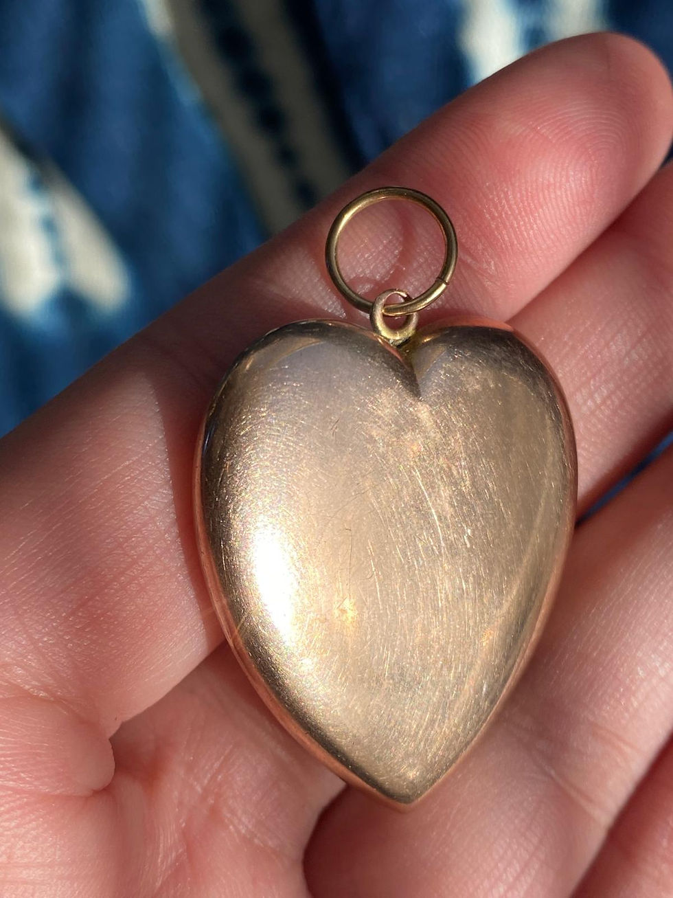 Thumbnail: 9ct Puffy Heart 1902