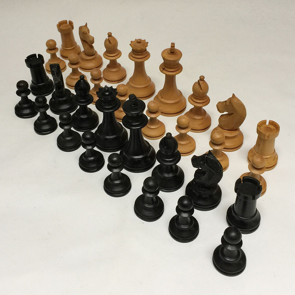 Thumbnail: Stylish Boxwood Chess Set