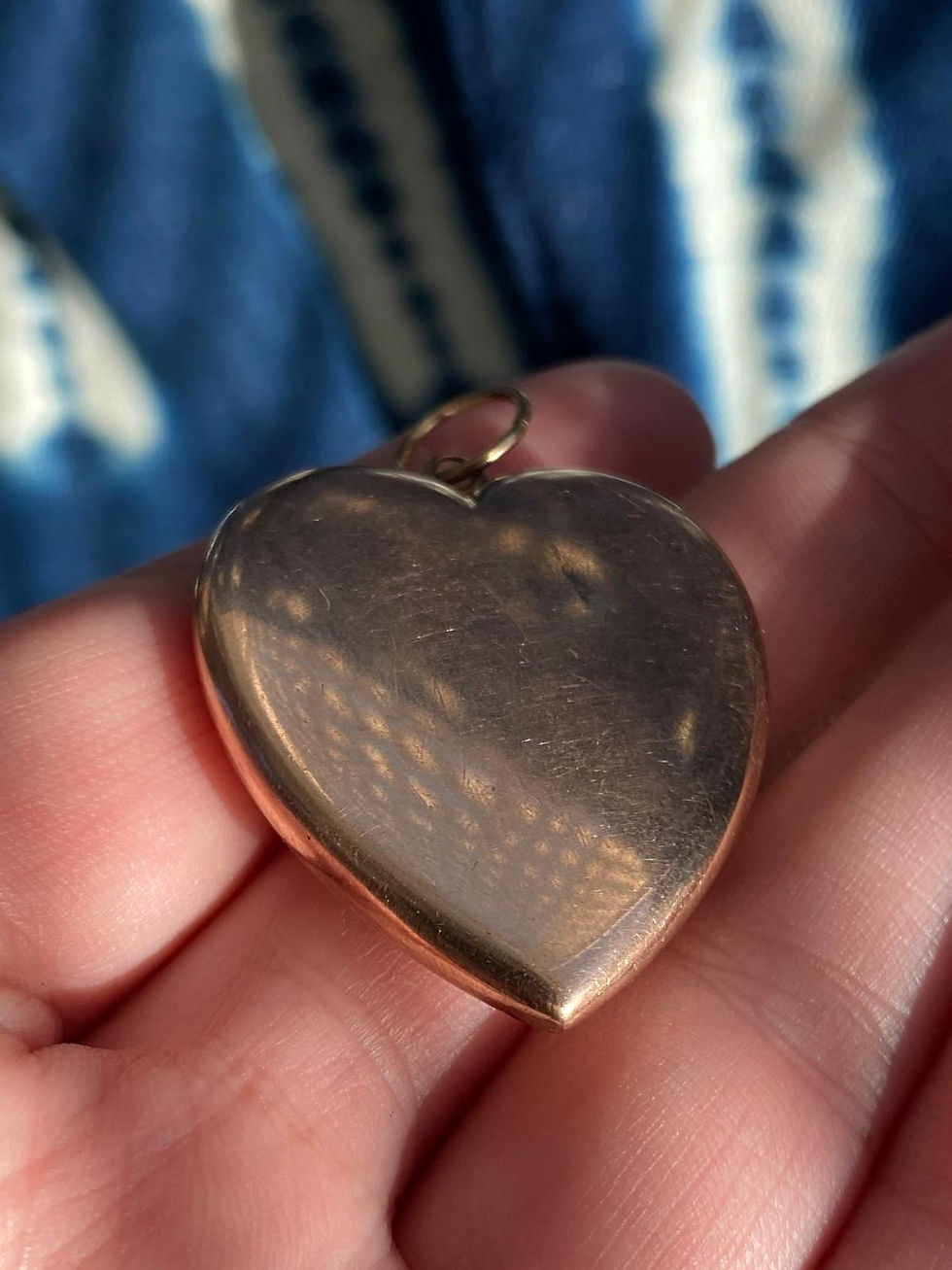 Thumbnail: 9ct Puffy Heart 1902