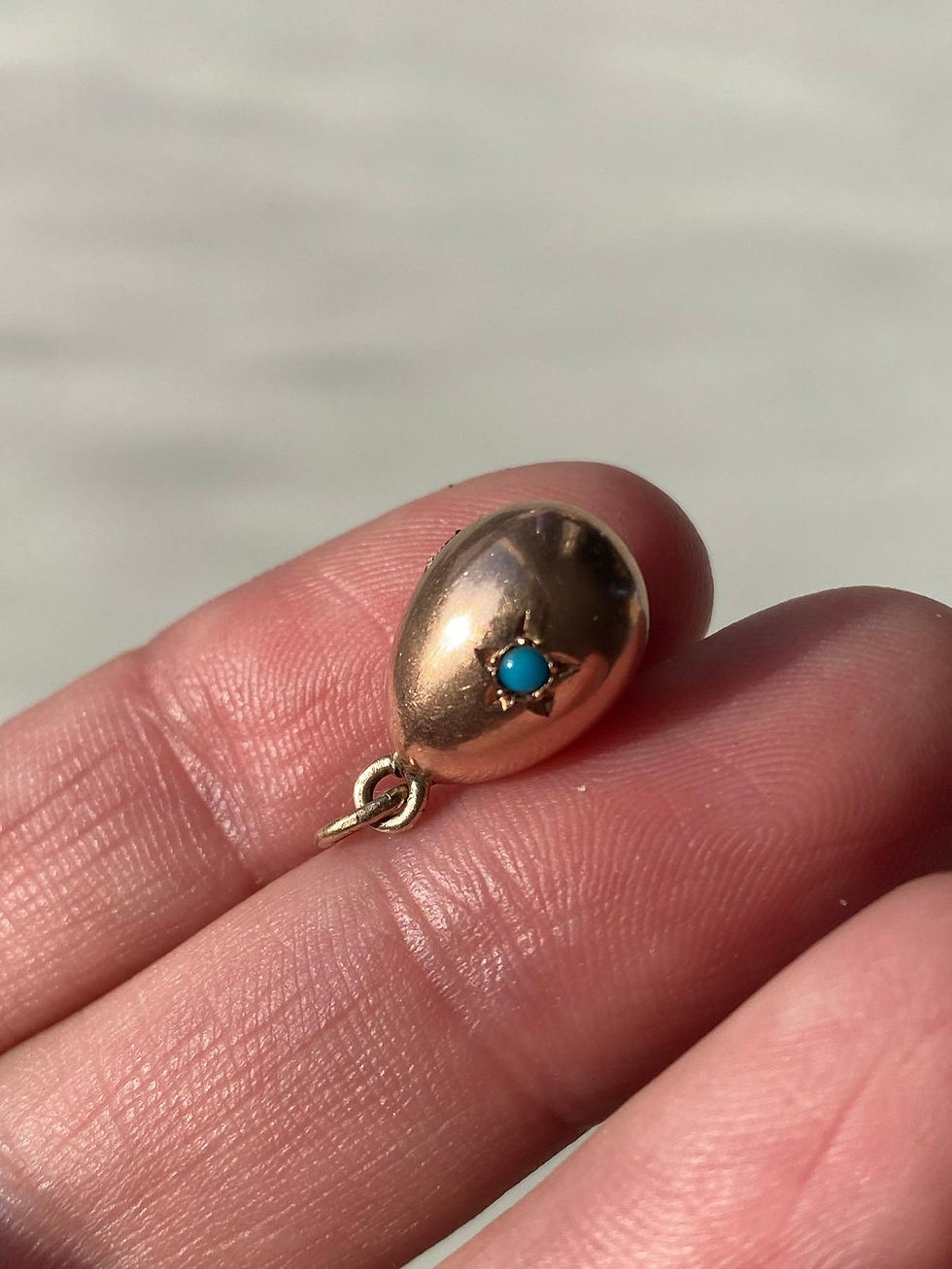 Thumbnail: 9ct V Small Egg With Tiny Turquoise Stars
