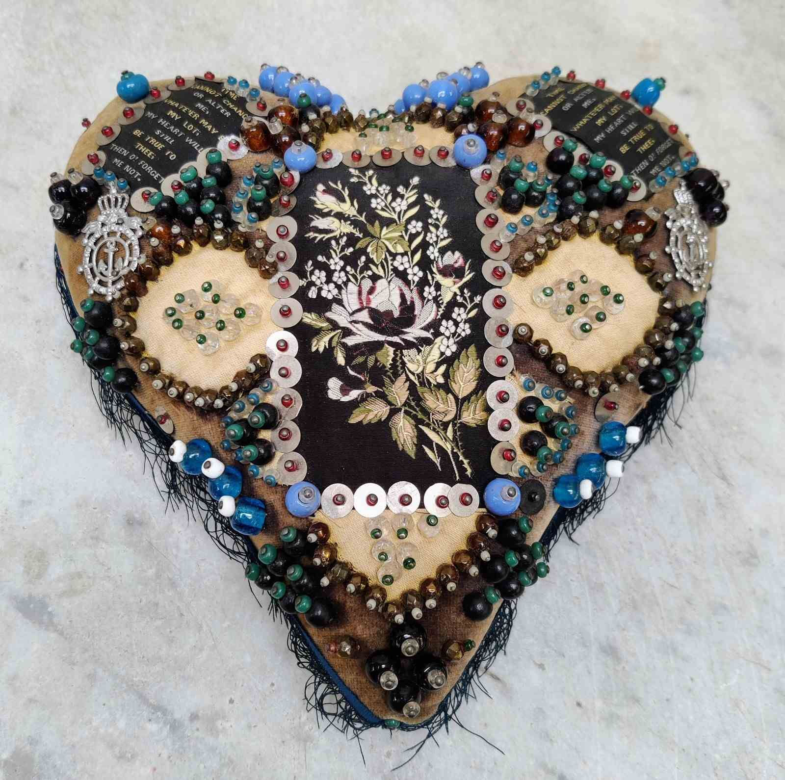 Folk Art 'Sweetheart' Token In Beaded Velvet