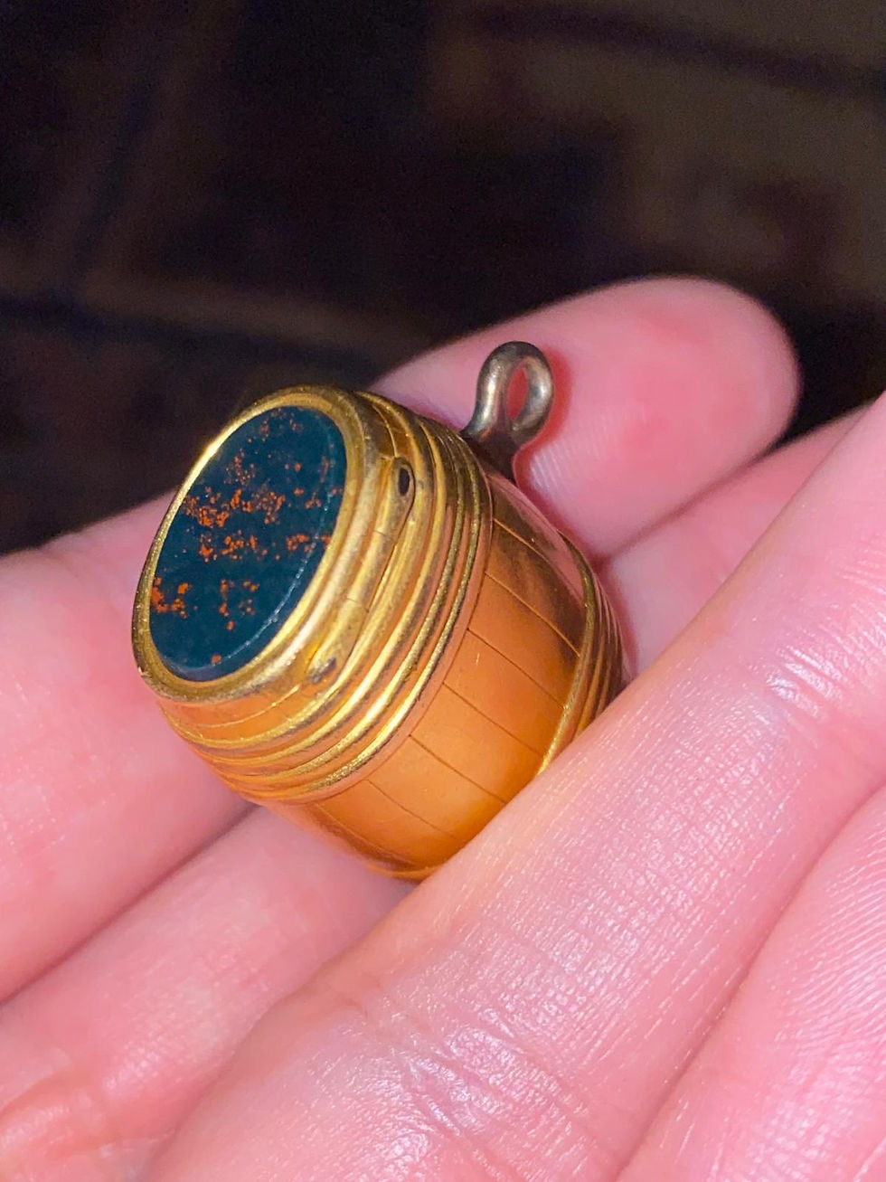 Thumbnail: 18ct Vesta Case In Shape Of A Barrel