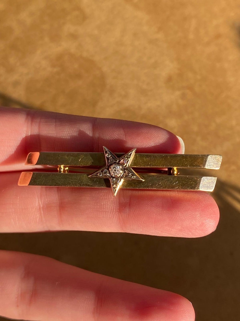 Thumbnail: 14ct Russian Brooch - two Strips Of Gold With Small Diamond 5 Pointed Star To Ce