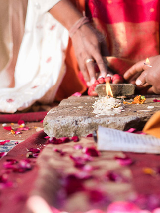 Sacred havan fire during a destination wedding at Triyuginarayan, near Kedarnath and Mandakini Valley