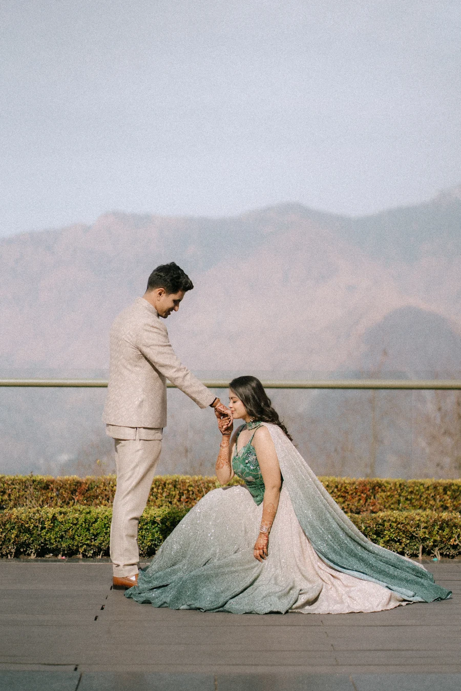 romantic proposal couple pre wedding shoot in mussoorie with mountain view background