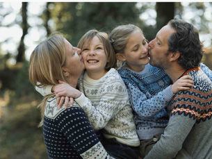 Candid Family Photoshoot in Landour, Mussoorie | Lifestyle Family Photography in the Hills