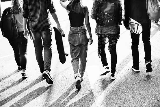 adults-black-and-white-casual-1374542.jp